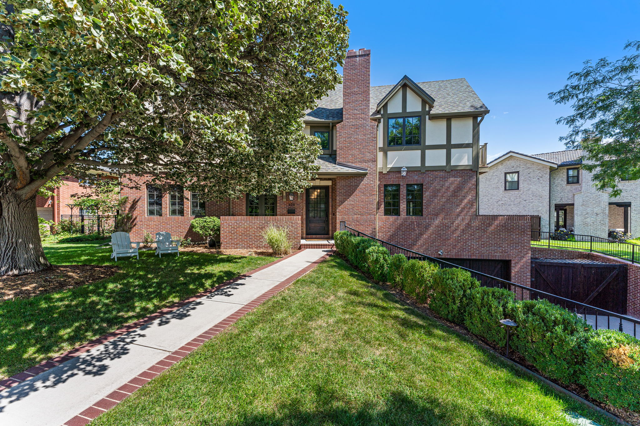 Crestmoor Park Estate with Sports Court Hits the Market