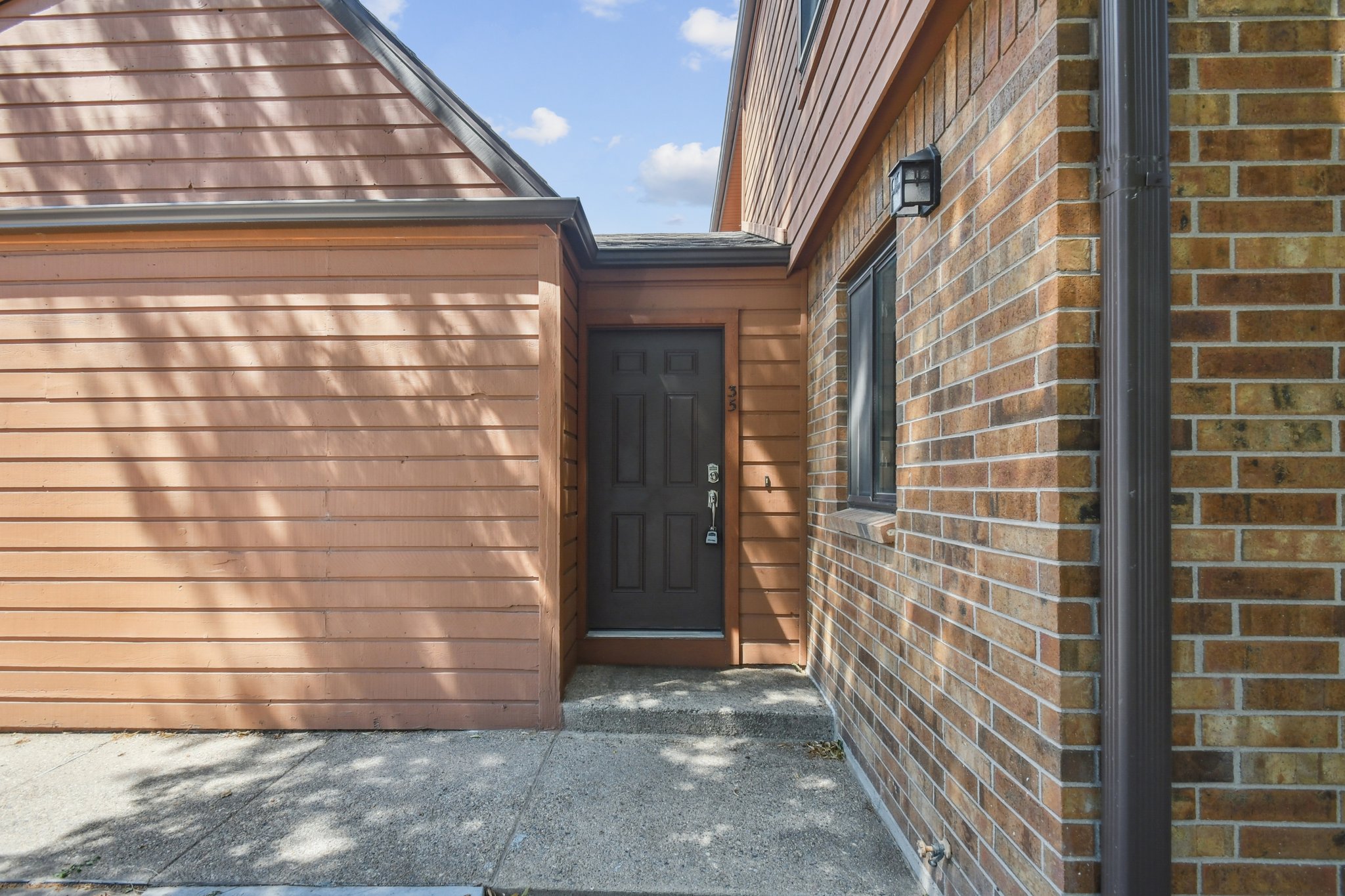 Townhome Living with Mountain Views in Lakewood